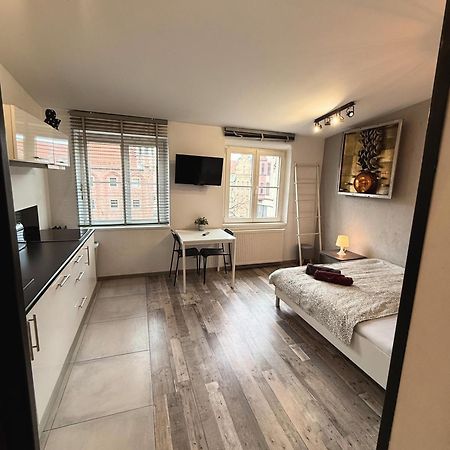 Apartament Z Widokiem Na Pomnik Kopernika - Rynek Staromiejski Torun Ngoại thất bức ảnh