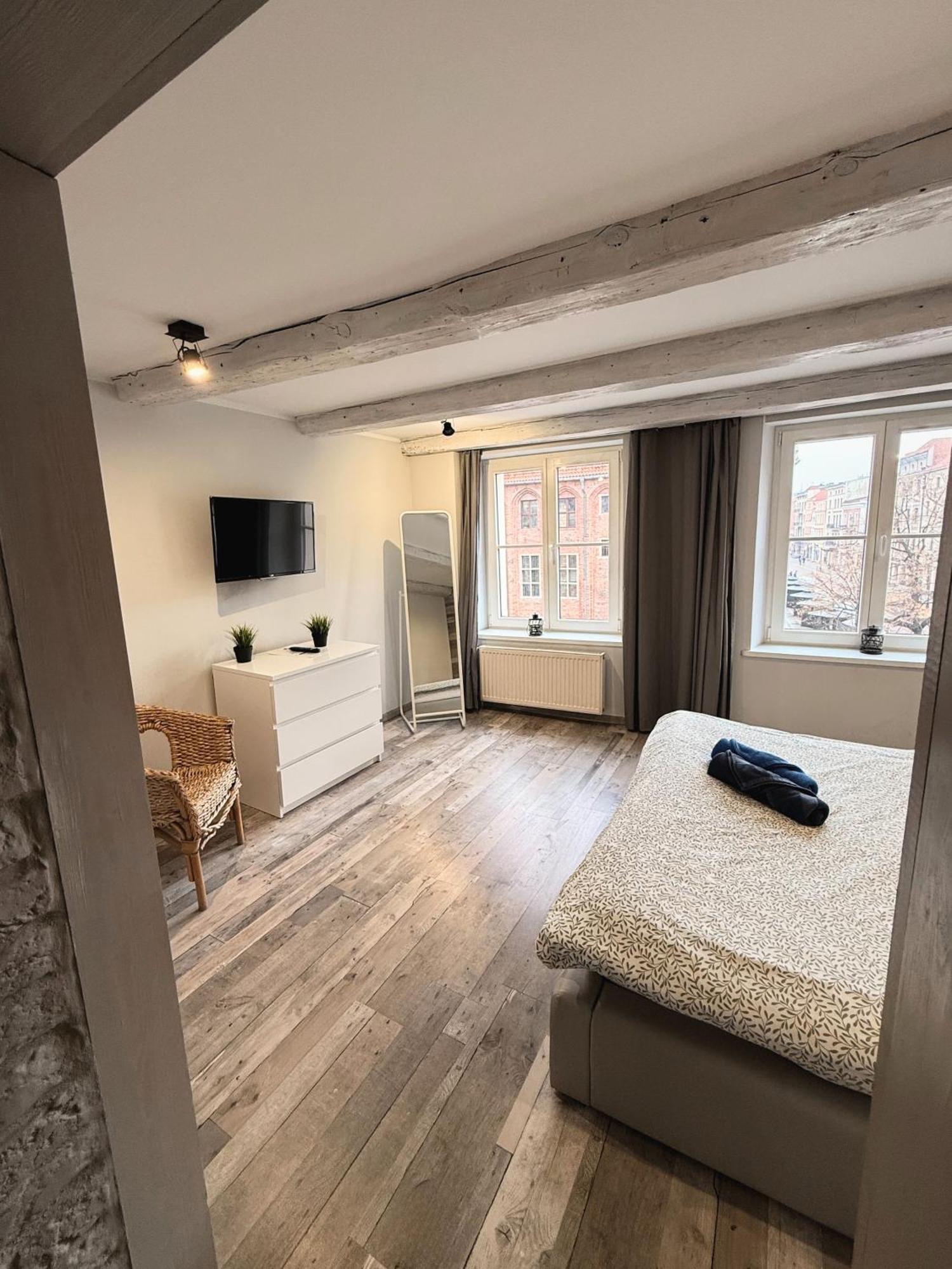 Apartament Z Widokiem Na Pomnik Kopernika - Rynek Staromiejski Torun Ngoại thất bức ảnh