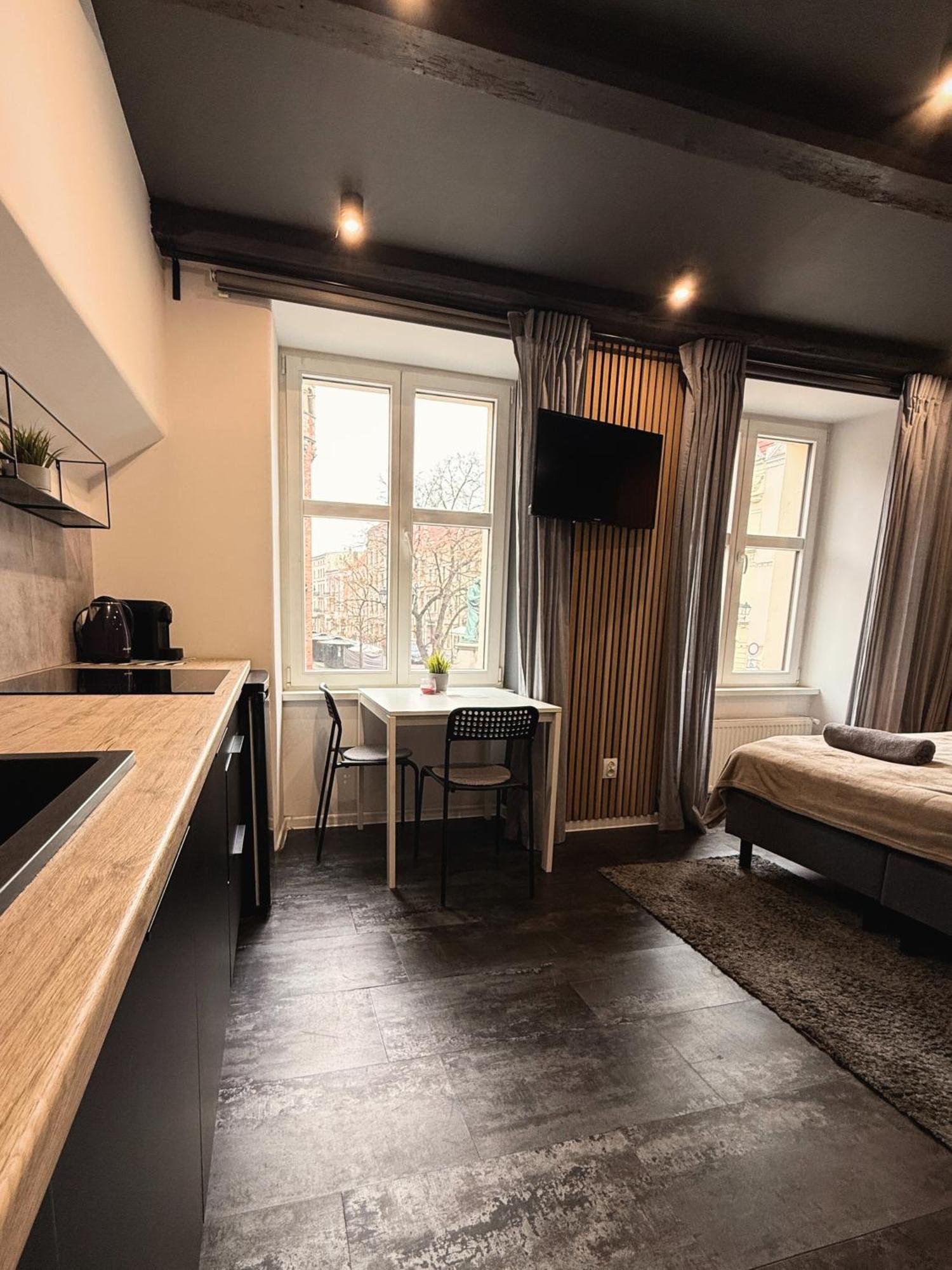 Apartament Z Widokiem Na Pomnik Kopernika - Rynek Staromiejski Torun Ngoại thất bức ảnh
