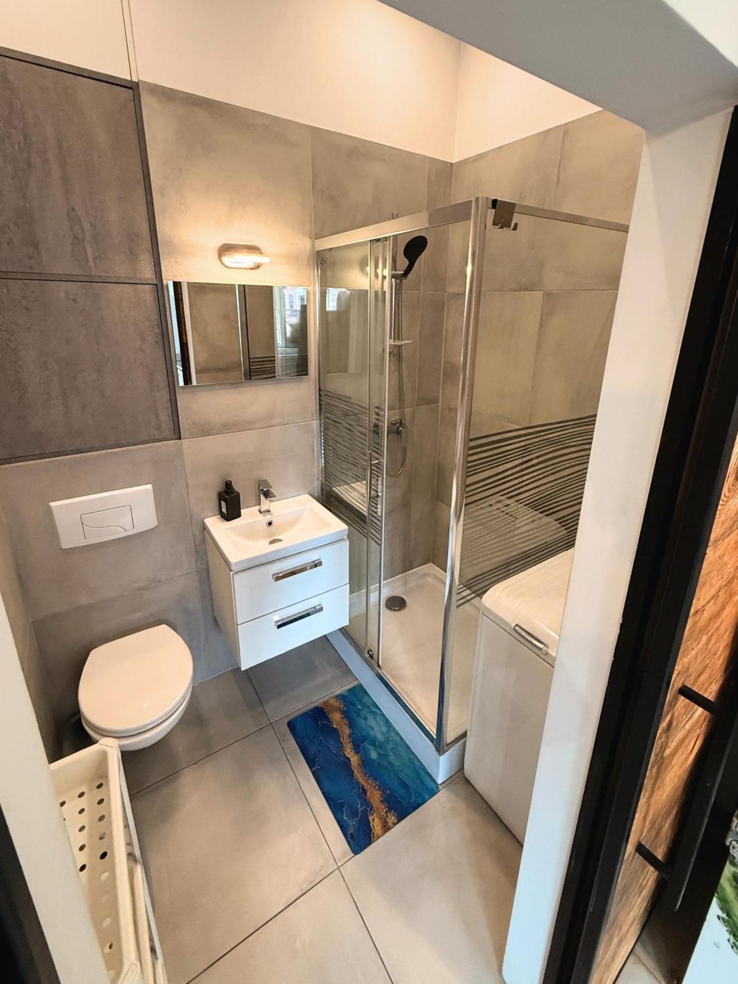Apartament Z Widokiem Na Pomnik Kopernika - Rynek Staromiejski Torun Ngoại thất bức ảnh