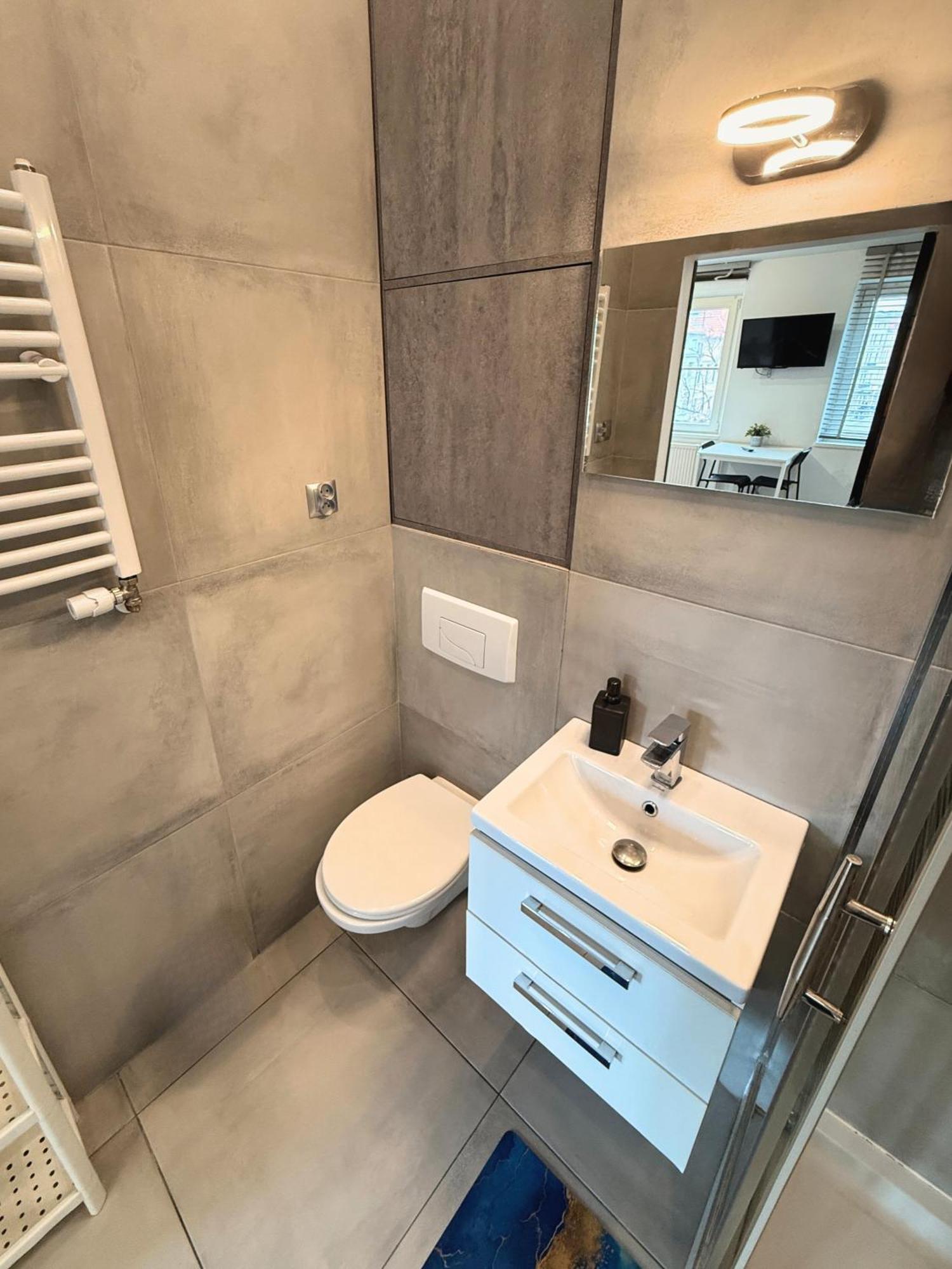 Apartament Z Widokiem Na Pomnik Kopernika - Rynek Staromiejski Torun Ngoại thất bức ảnh