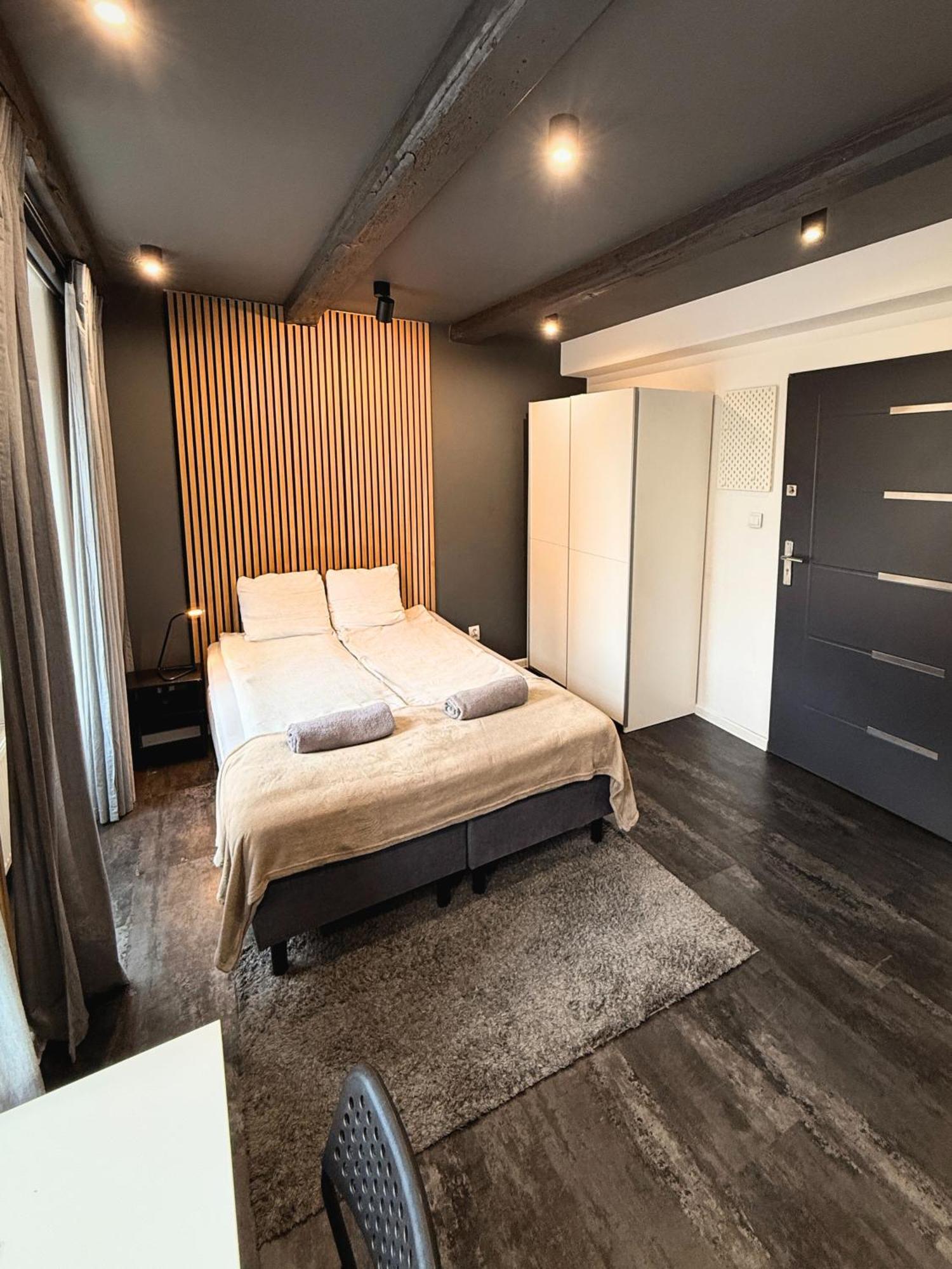 Apartament Z Widokiem Na Pomnik Kopernika - Rynek Staromiejski Torun Ngoại thất bức ảnh